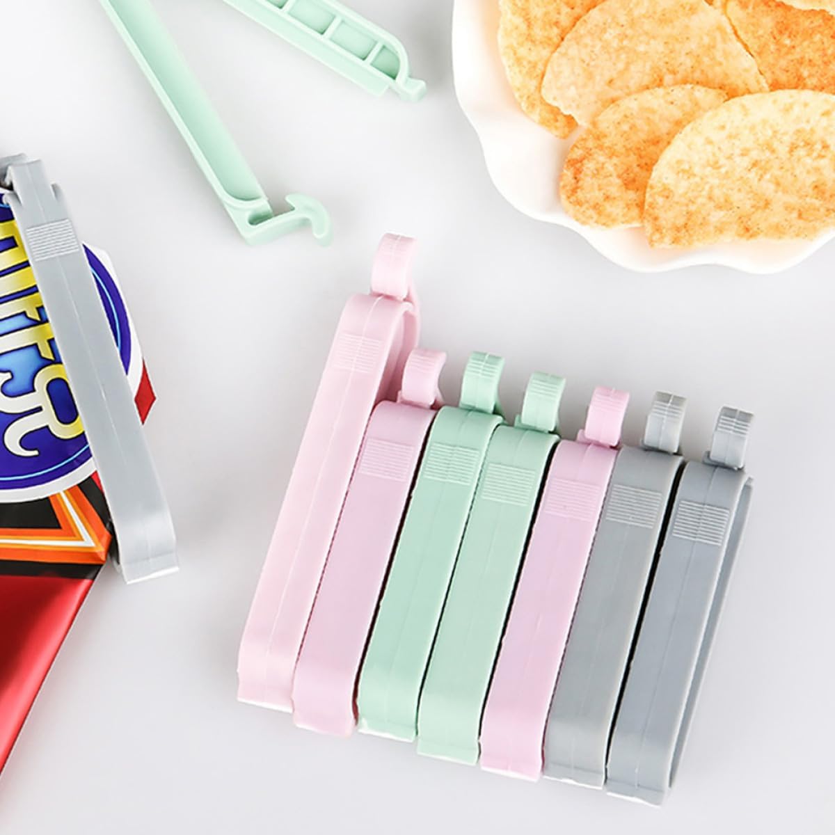 12個入りミックスカラープラスチック製シーリングクリップ、食 - Food Snacks Chips のレビューと価格